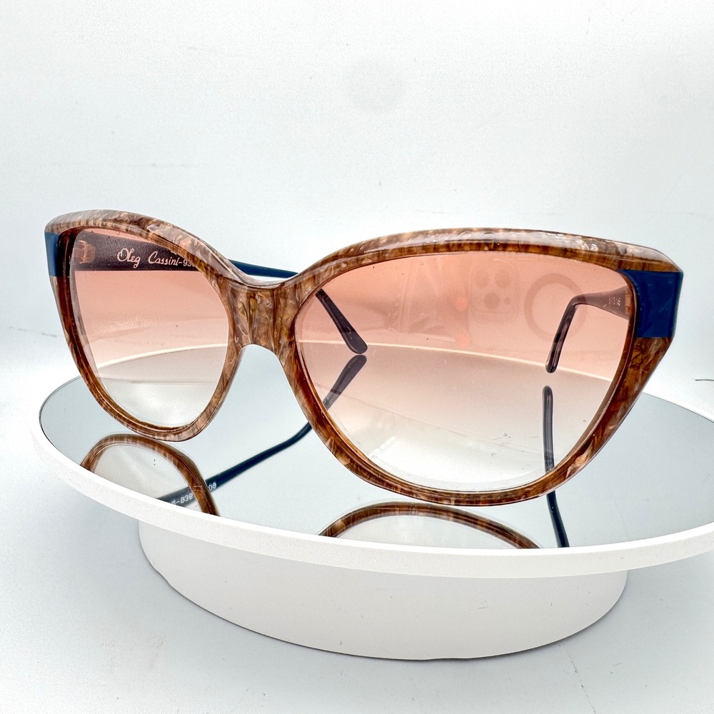 Oleg Cassini Vintage Cat Eye Sunglasses Marbled Brown Navy Blue 61-13/145 936